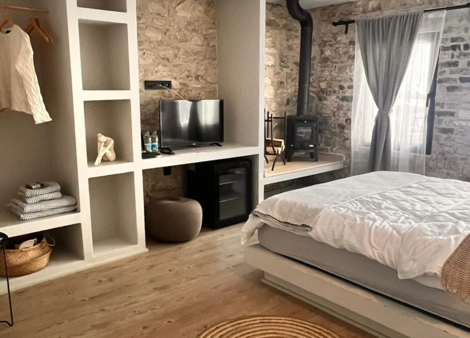 Nisurla Apartment